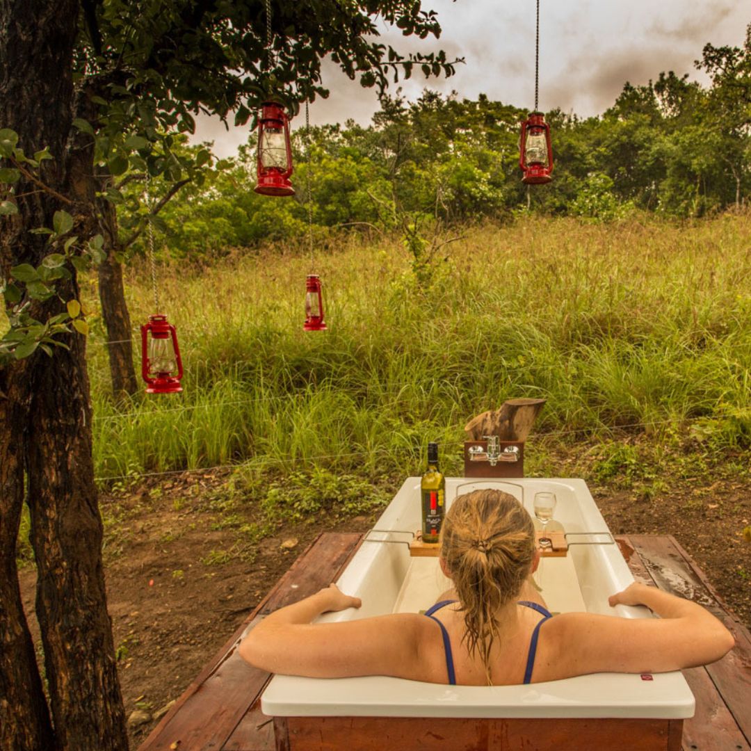 Wild bath at ahaspokuna