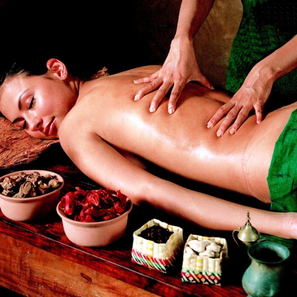 Ayurveda massage at Ahaspokuna